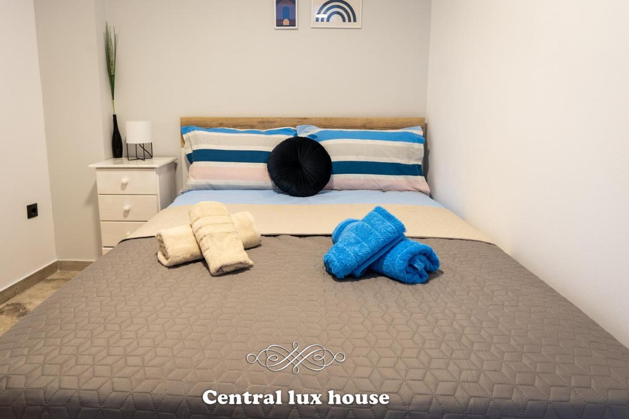 Central Lux House Kalamata Esterno foto